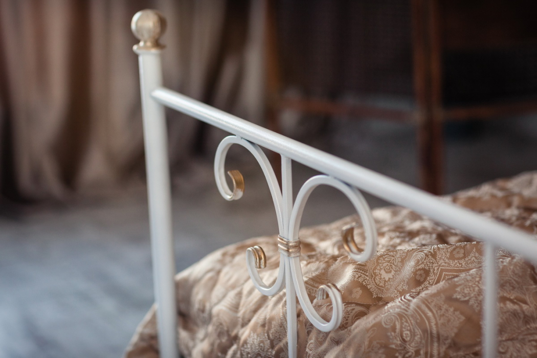 Кованые кровати, Кованая кровать Симона 1.4 с одной спинкой