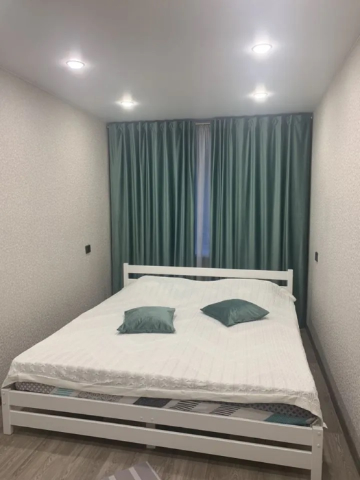 Кровати из массива, Кровать двуспальная "MAMAMIA" 180x200