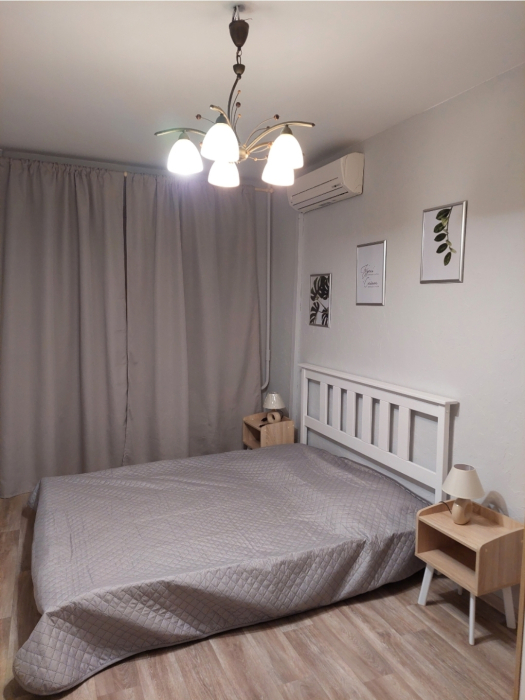 Кровати из массива, Кровать двуспальная "IRINA" 140x200